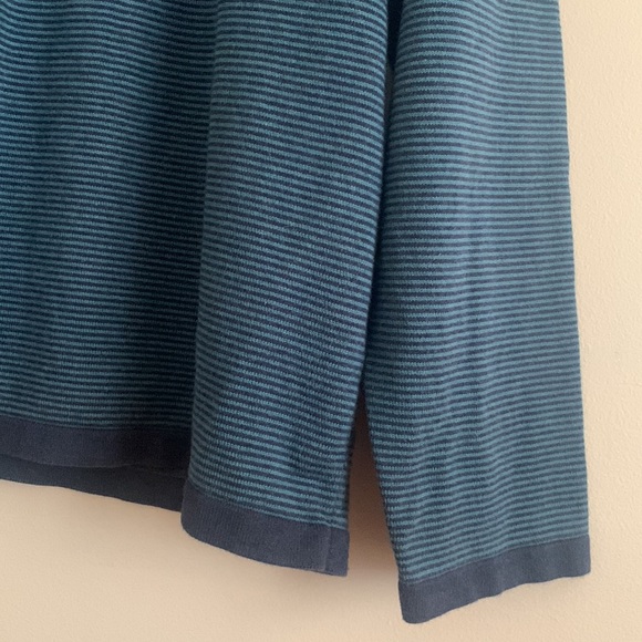 DKNY soft and lightweight knit tap long sleeve pullover size XL v-neck - Picture 4 of 8